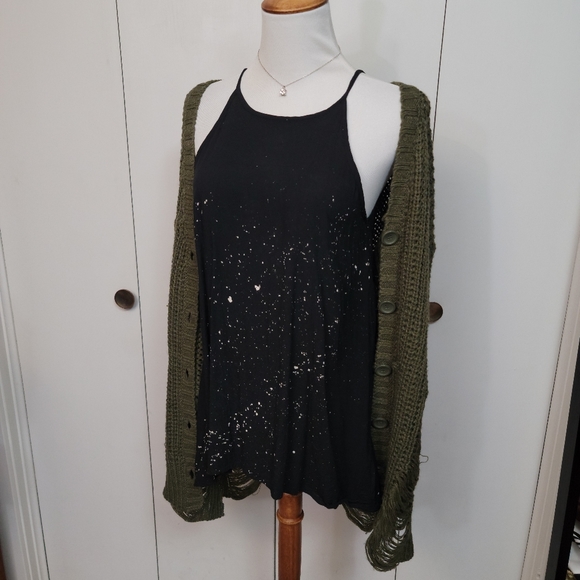Love Riche ♥︎ chic boutique flowy black tank top - Picture 4 of 8